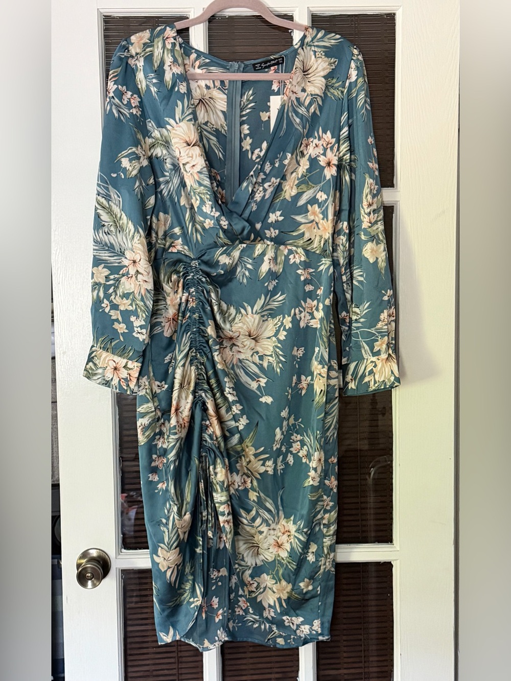 NWT‎ Simplee Plus Women's 1XL Blue Floral Ruched Front Silky Dress | SKU 0423
